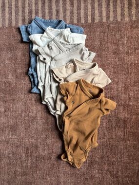 H&M Baby One-Piece Bodysuit Pack in Blue, White, Beige, Cream, Brown